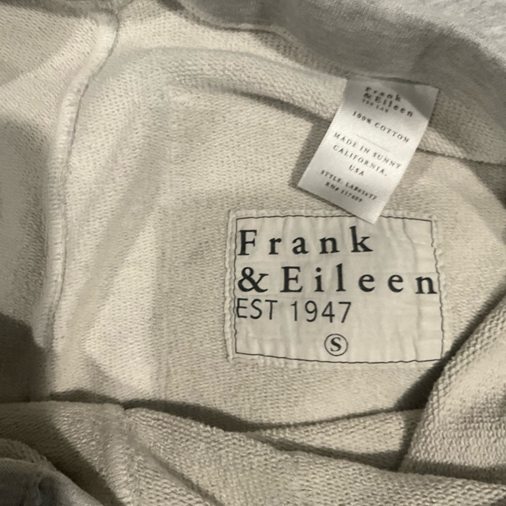 Frank & Eileen Gray Women's Cropped Pants - Picture 2 of 5